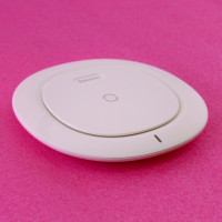 Беспроводное ЗУ Defender Baseus UFO Desktop, 5В - 9В / 1.67А, Qi белый