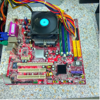 Мат.плата MS-7207 (1Gb + Athlon II X2 3800+)