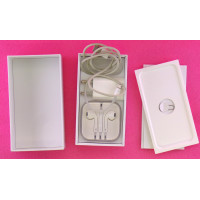 Смартфон Apple iPhone SE 32Gb золотистый Б/У