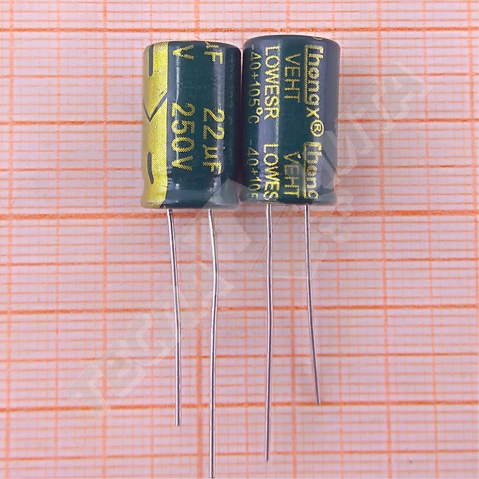 Конденсатор 250V 22uf (10x17) ChangX зеленые