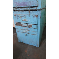 Тумба металлическая с ящиками